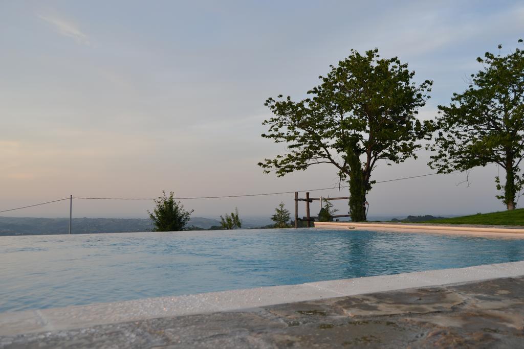 Relais Borgo Del Gallo Acqui Terme Luaran gambar