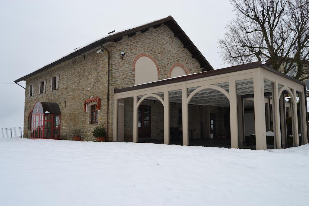 Relais Borgo Del Gallo Acqui Terme Luaran gambar