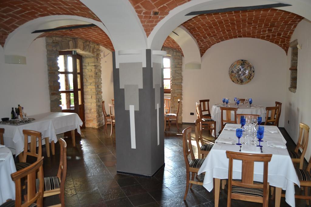 Relais Borgo Del Gallo Acqui Terme Luaran gambar